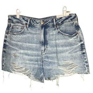 NEW American Eagle Tomgirl High Waisted Midi Destroyed Shorts Size 14 Acid Wash